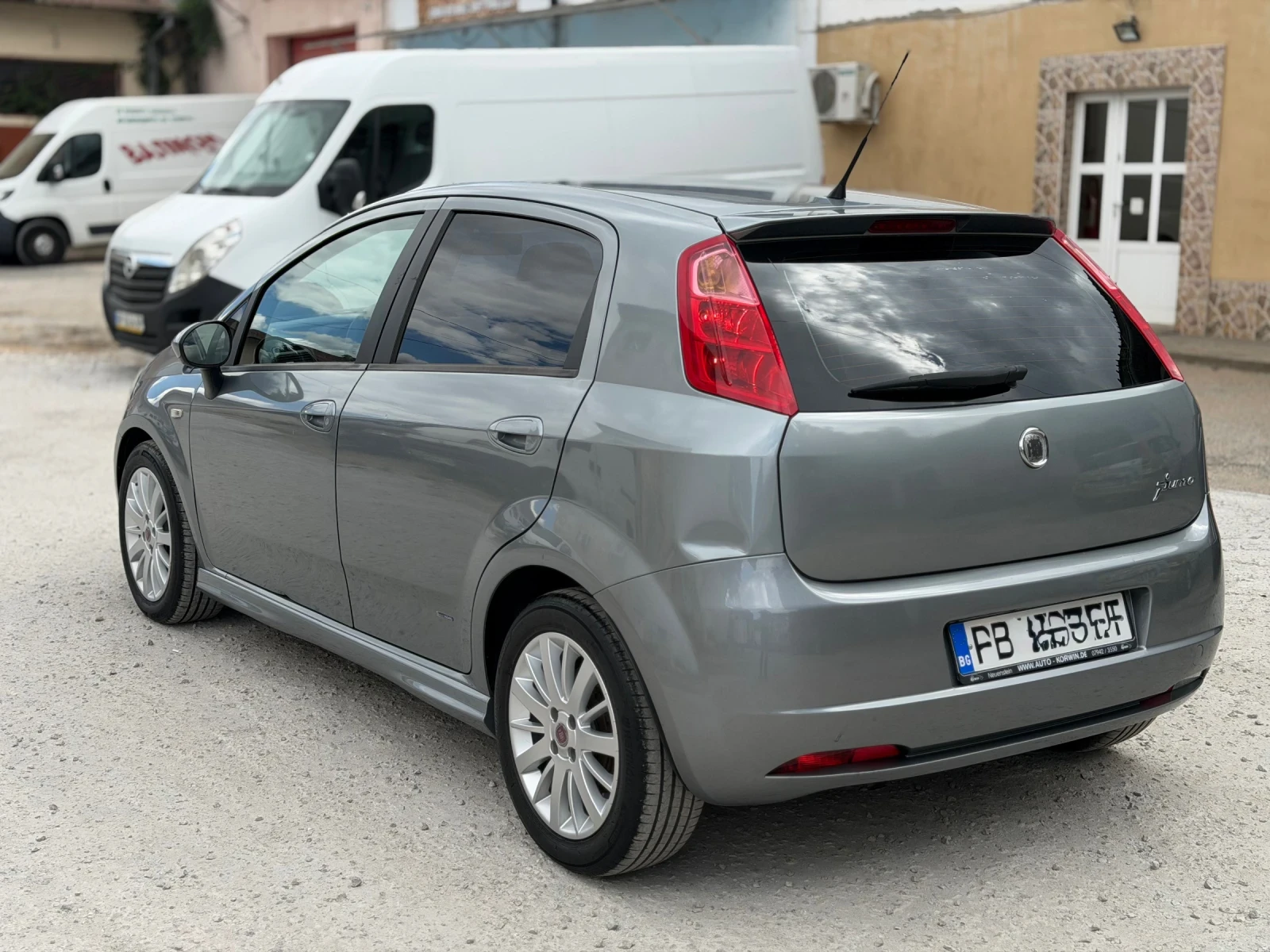 Fiat Punto 1.4i 90 ГАЗ!, снимка 7 - Автомобили и джипове - 56181678