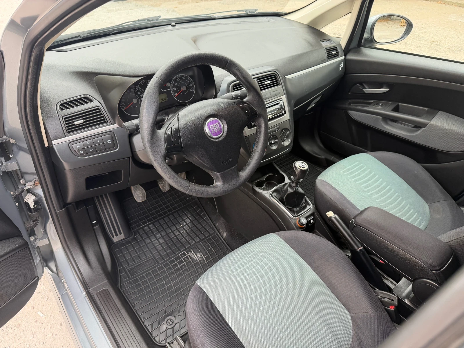 Fiat Punto 1.4i 90 ГАЗ!, снимка 9 - Автомобили и джипове - 56181678