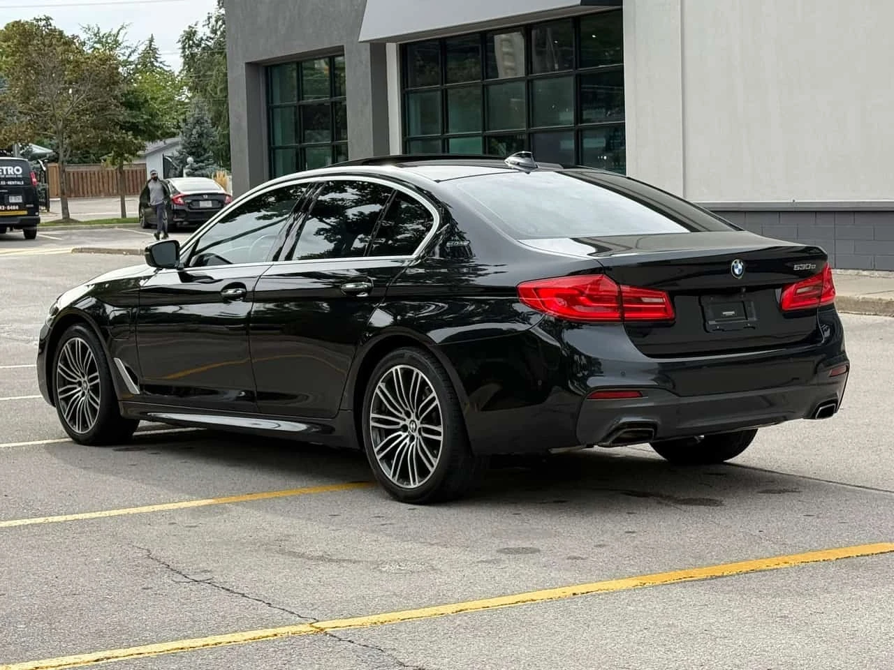 BMW 530E * xDrive iPerformance * CARFAX * ЦЕНА ДО БГ, снимка 4 - Автомобили и джипове - 56182137