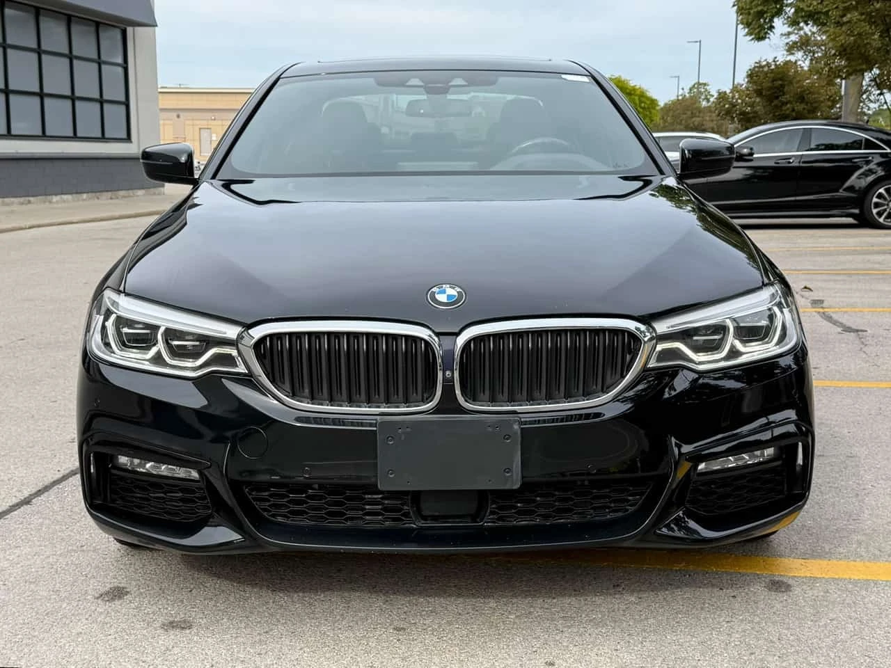 BMW 530E * xDrive iPerformance * CARFAX * ЦЕНА ДО БГ, снимка 2 - Автомобили и джипове - 56182137
