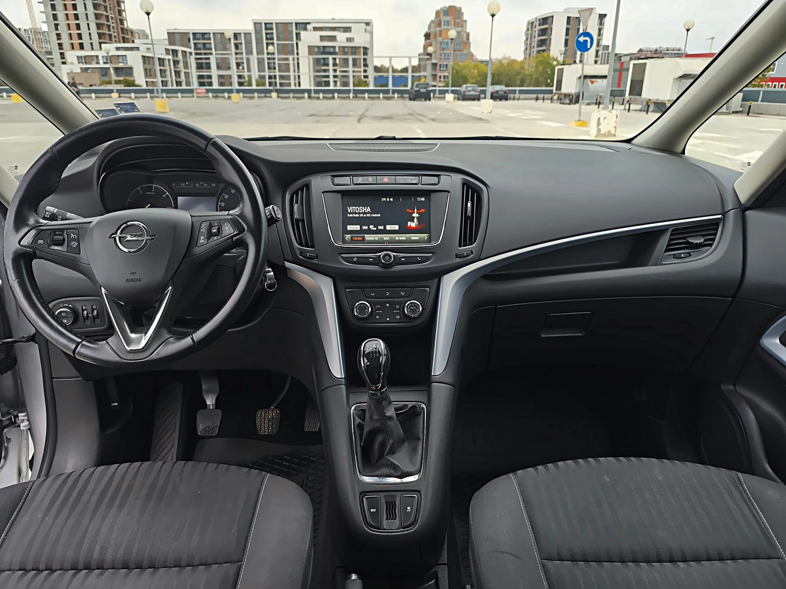 Opel Zafira Tourer, снимка 11 - Автомобили и джипове - 56669793