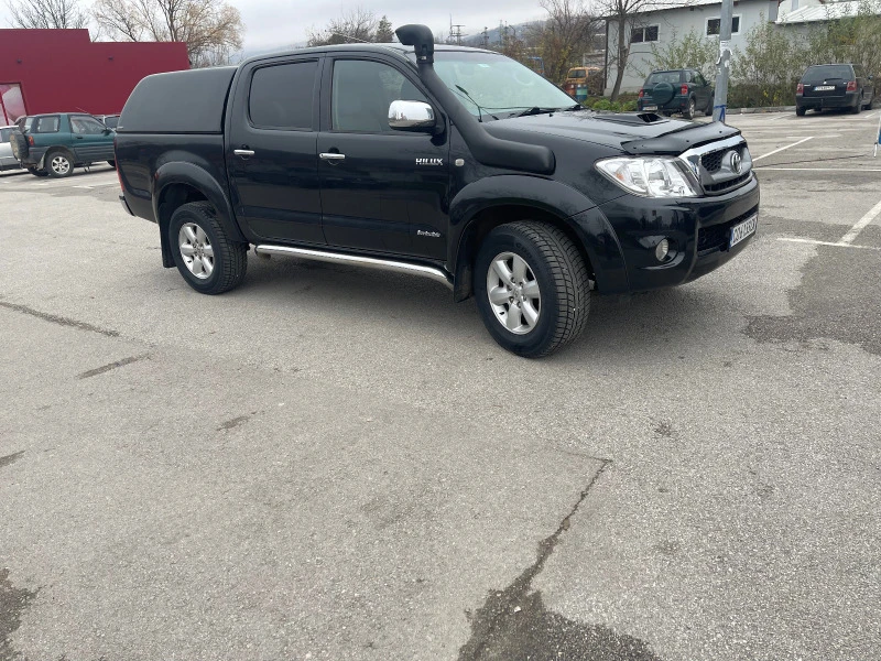 Toyota Hilux, снимка 1 - Автомобили и джипове - 39148256