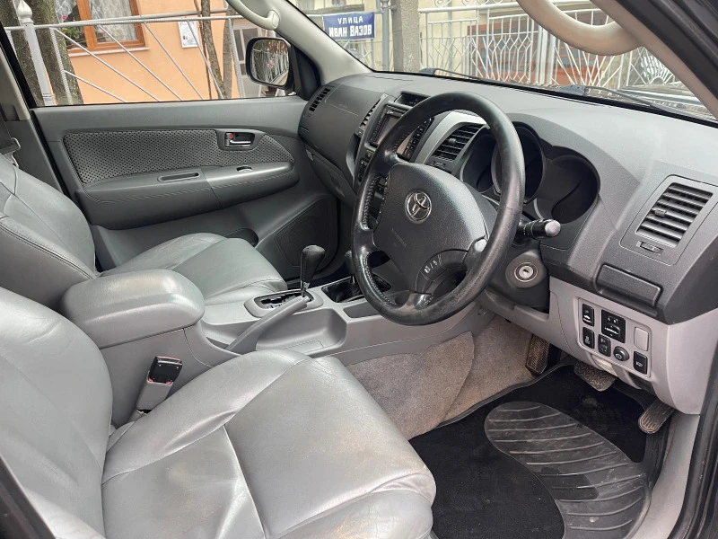 Toyota Hilux, снимка 6 - Автомобили и джипове - 39148256