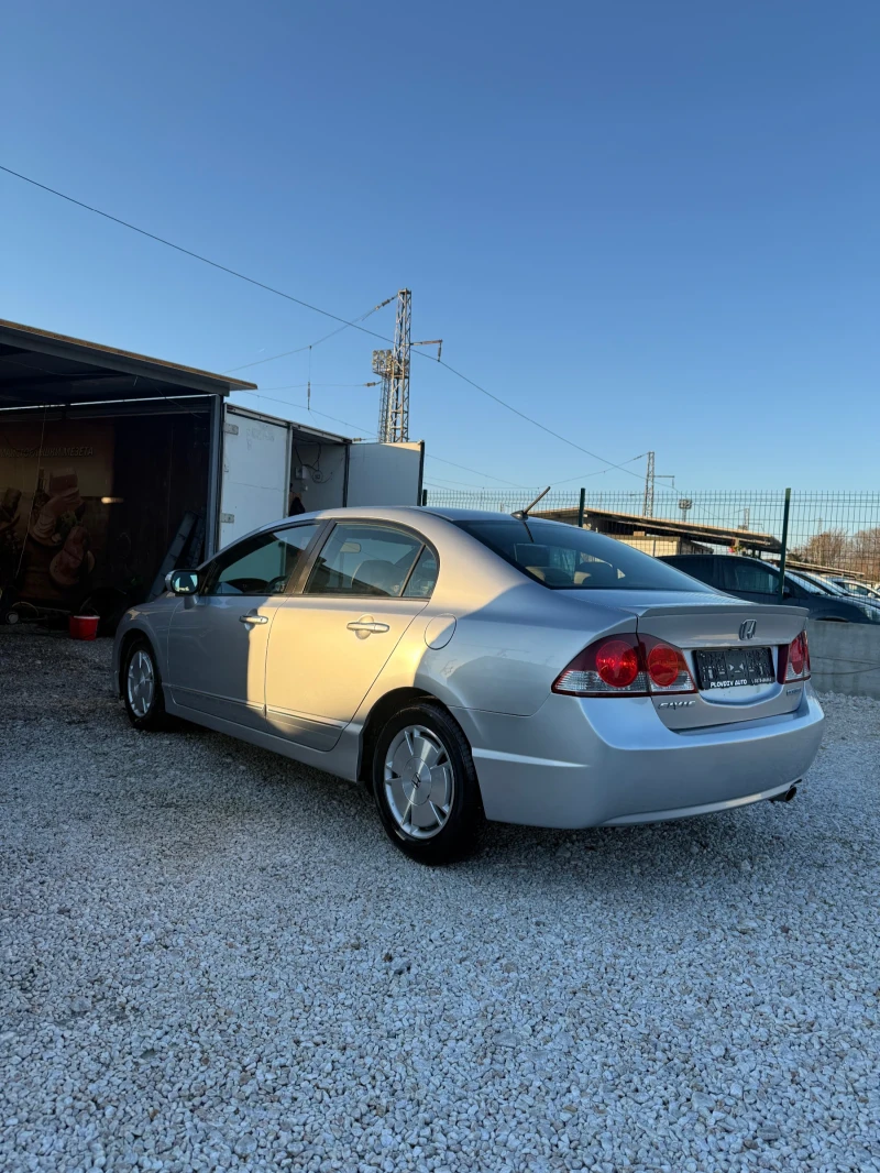 Honda Cr-v 1.3I, снимка 2 - Автомобили и джипове - 52839963