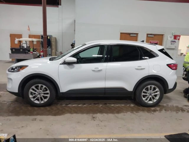 Ford Escape * SE* CARFAX* , снимка 6 - Автомобили и джипове - 49344731