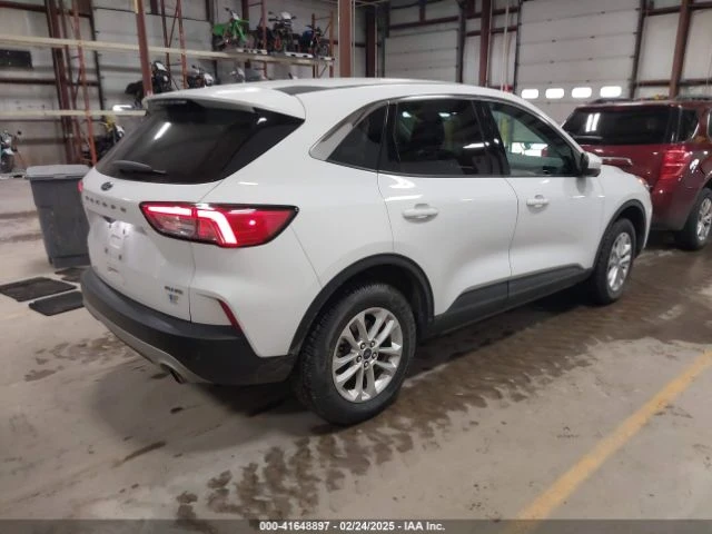 Ford Escape * SE* CARFAX* , снимка 9 - Автомобили и джипове - 49344731