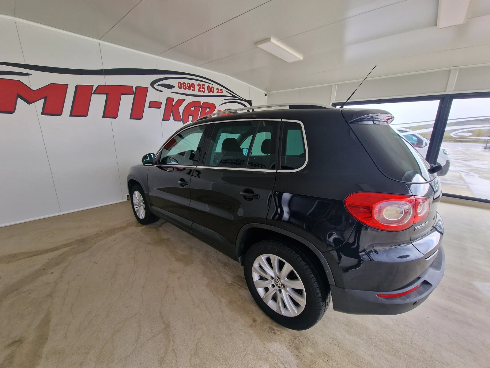 VW Tiguan 2.0 140kc 4x4 AUTOMAT 100000km TOP - изображение 5