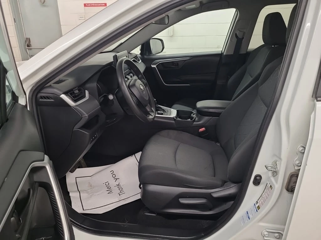 Toyota Rav4 * HYBRID LE * CARFAX * БЕЗ ПЪРВОНАЧАЛНА ВНОСКА - изображение 5