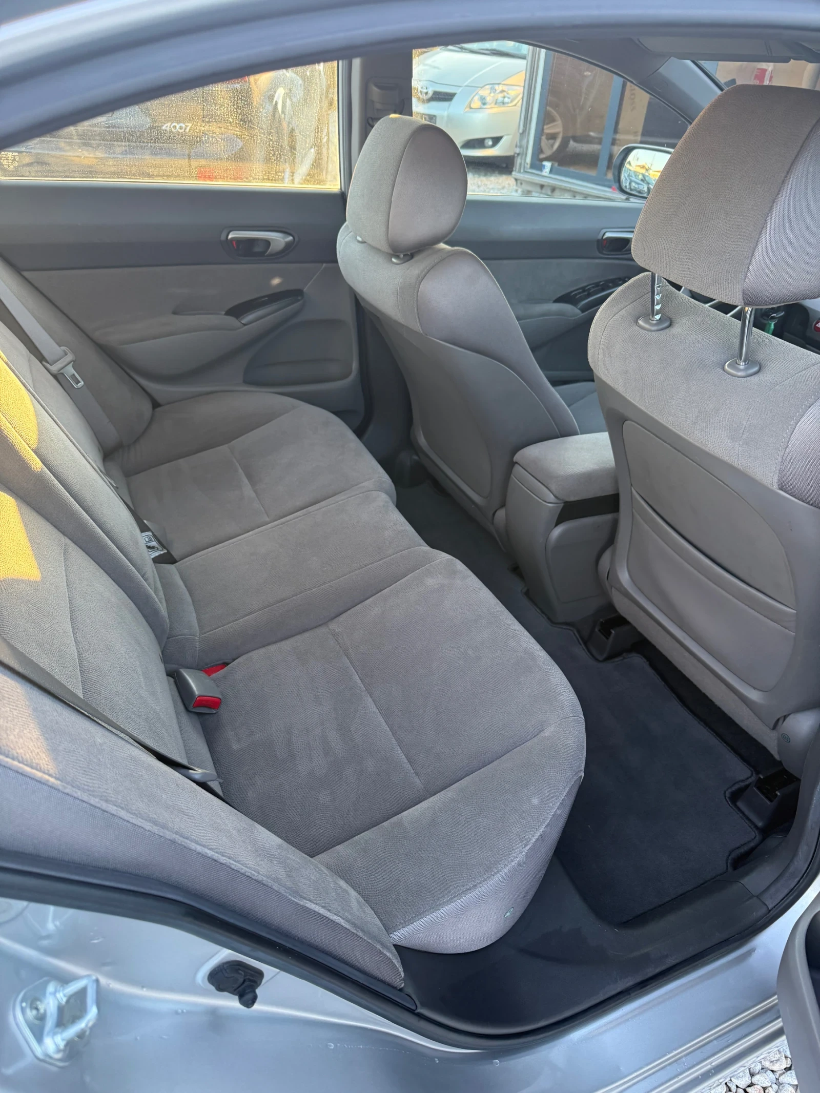 Honda Cr-v 1.3I | Mobile.bg � ����������� 10