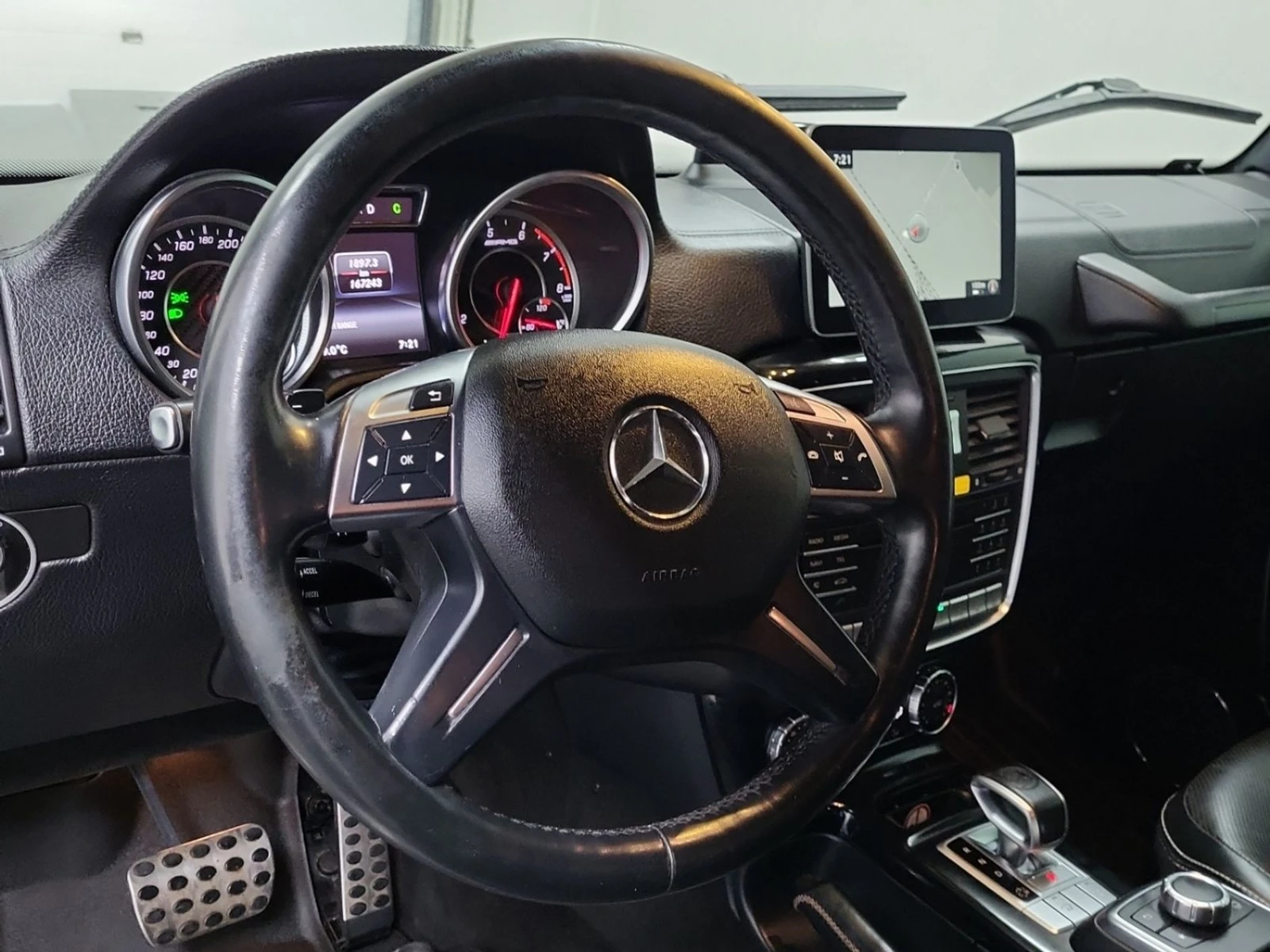 Mercedes-Benz G 63 AMG AWD* АвтоКредит* (ЦЕНА ДО БГ), снимка 15 - Автомобили и джипове - 54429275