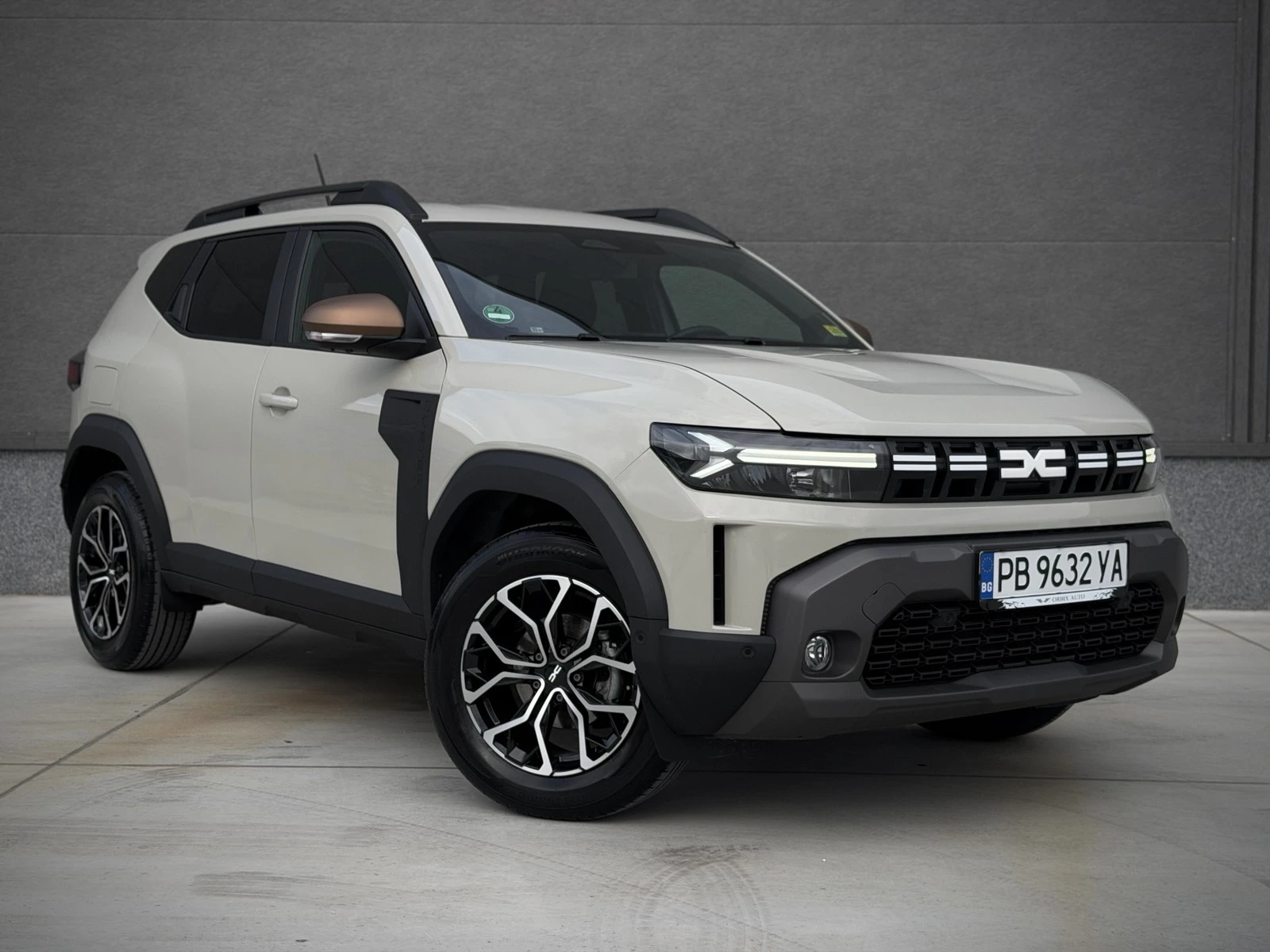 Dacia Duster  ЕXTREME //   HYBRID 2025г. , снимка 2 - Автомобили и джипове - 56282589