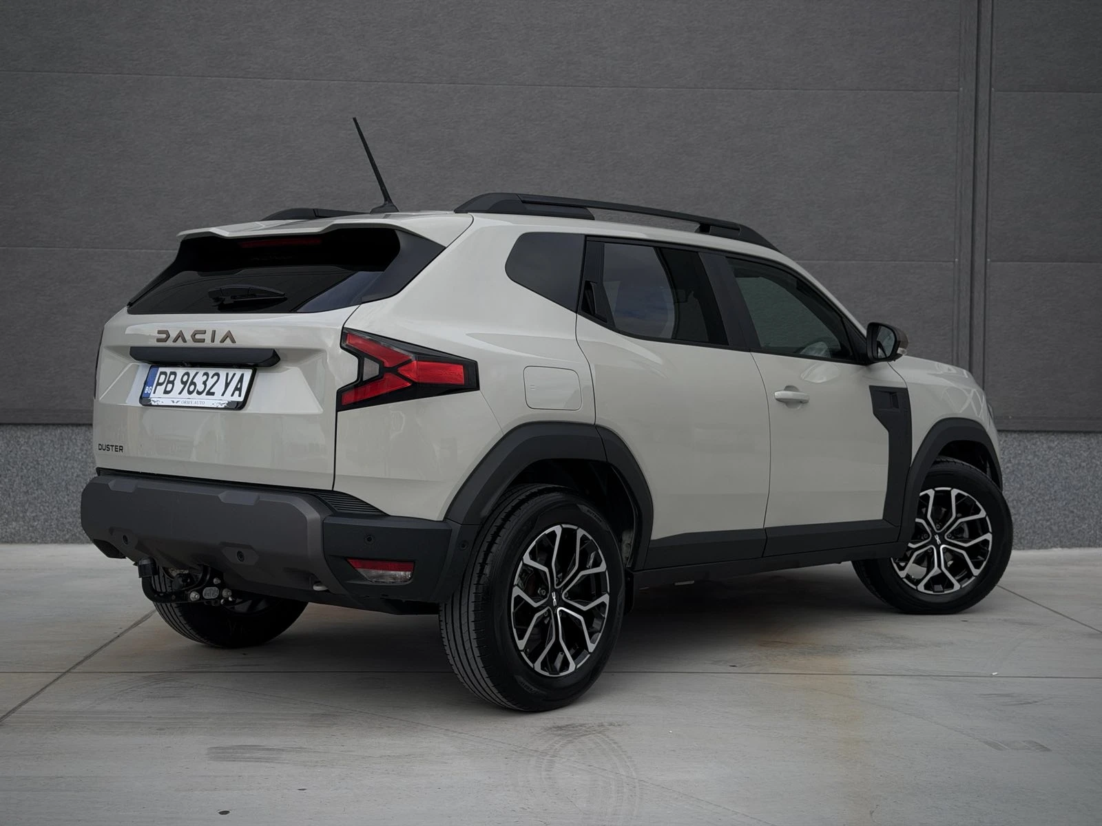 Dacia Duster  ЕXTREME //   HYBRID 2025г. , снимка 3 - Автомобили и джипове - 56282589