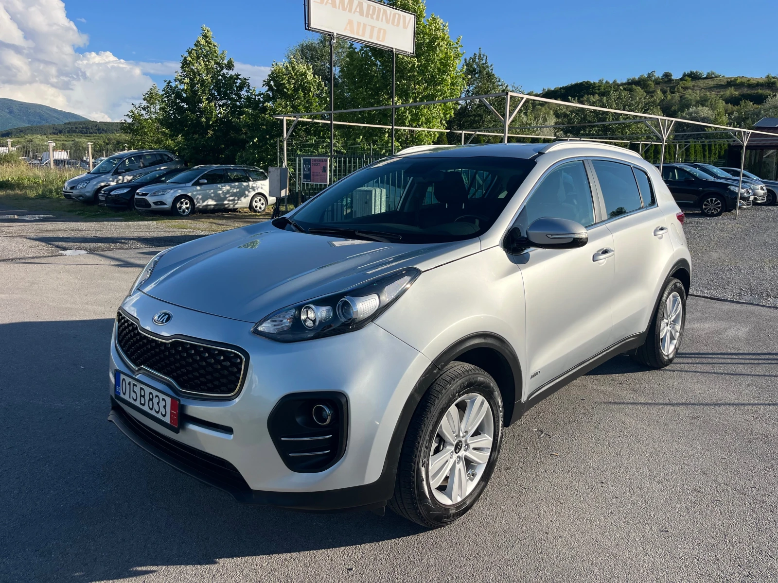 Kia Sportage 1.6 NAVI , снимка 8 - Автомобили и джипове - 54782907