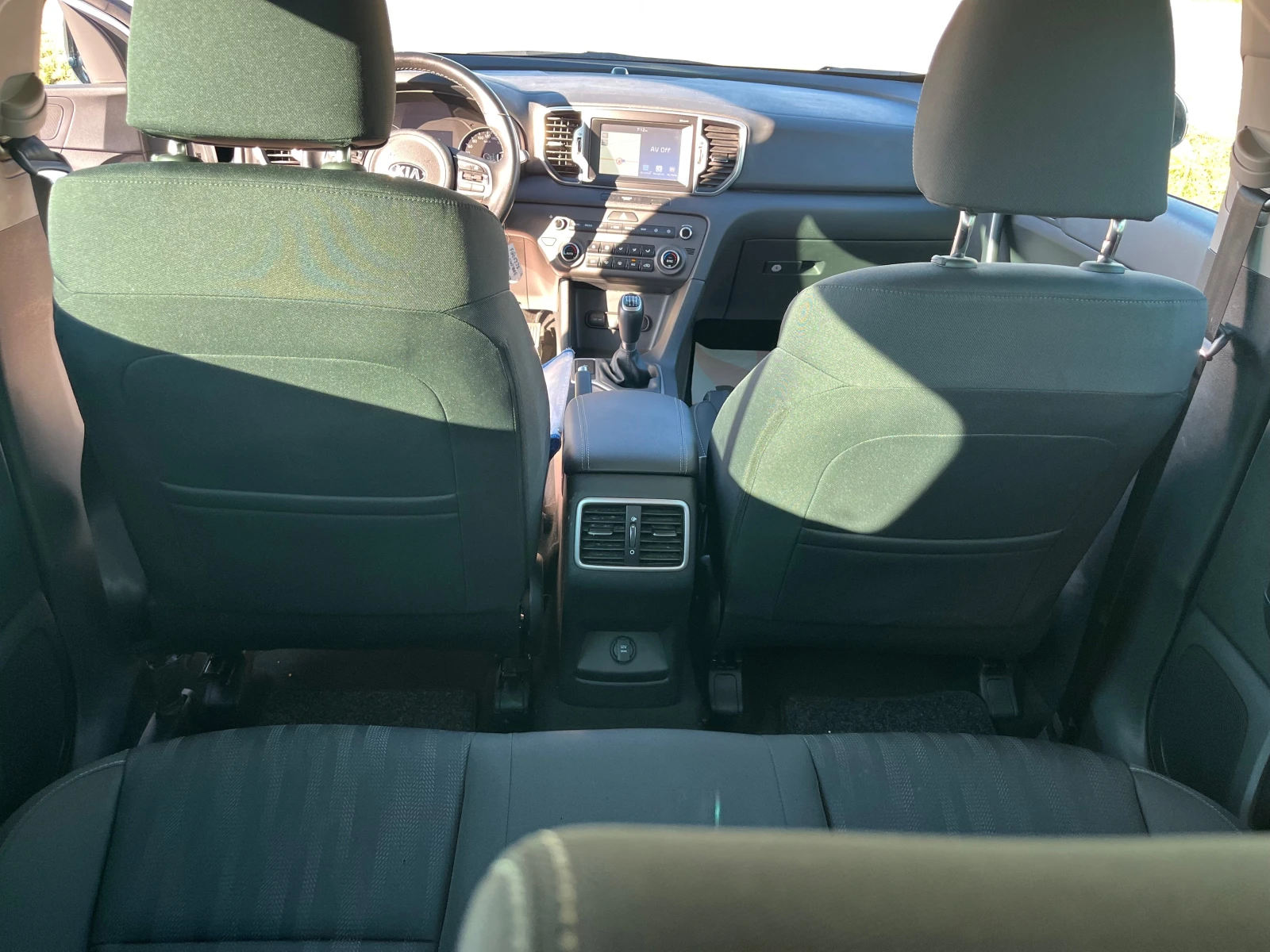 Kia Sportage 1.6 NAVI , снимка 12 - Автомобили и джипове - 54782907