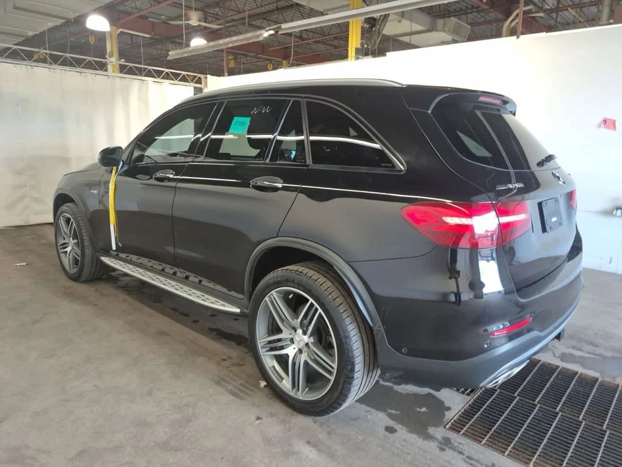 Mercedes-Benz GLC 43 AMG  | DISTRONIC | BURMESTER | MEMORY | PANO , снимка 4 - Автомобили и джипове - 54944974