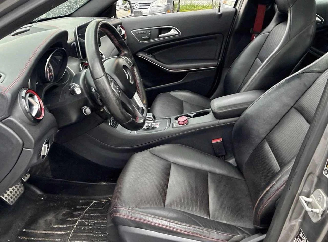 Mercedes-Benz GLA 45 AMG PERFORMANCE PACKAGE* Подгреви* Панорама* Камера* , снимка 7 - Автомобили и джипове - 55046279