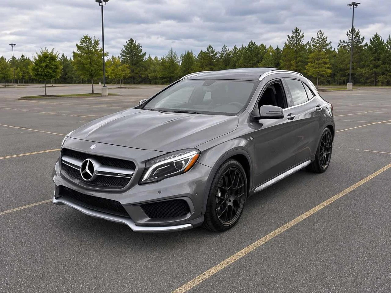 Mercedes-Benz GLA 45 AMG PERFORMANCE PACKAGE* Подгреви* Панорама* Камера* 