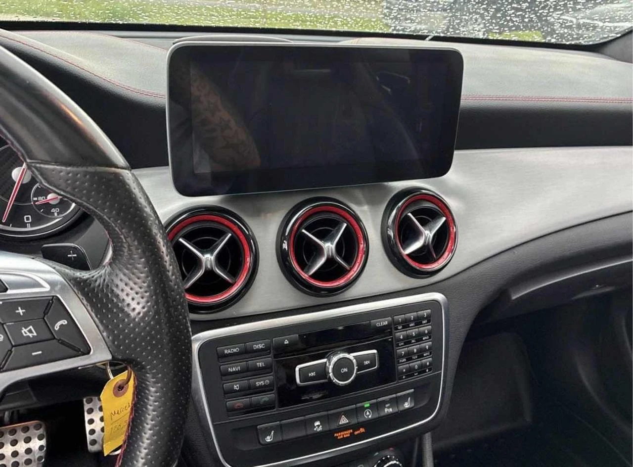 Mercedes-Benz GLA 45 AMG PERFORMANCE PACKAGE* Подгреви* Панорама* Камера* , снимка 11 - Автомобили и джипове - 55046279