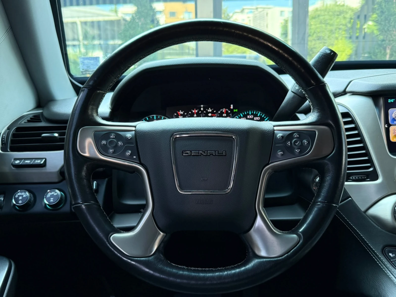 Gmc Yukon DENALI B6 ARMORE-INKASE, снимка 8 - Автомобили и джипове - 55055909