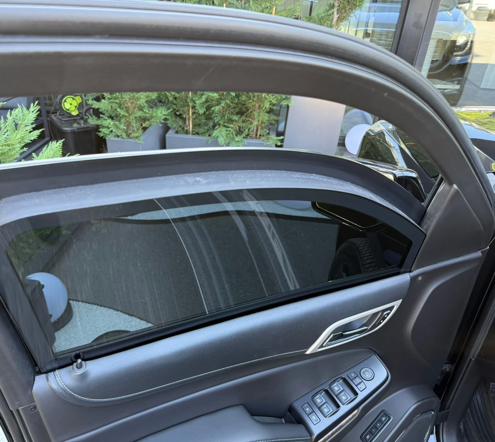 Gmc Yukon DENALI B6 ARMORE-INKASE, снимка 11 - Автомобили и джипове - 55055909