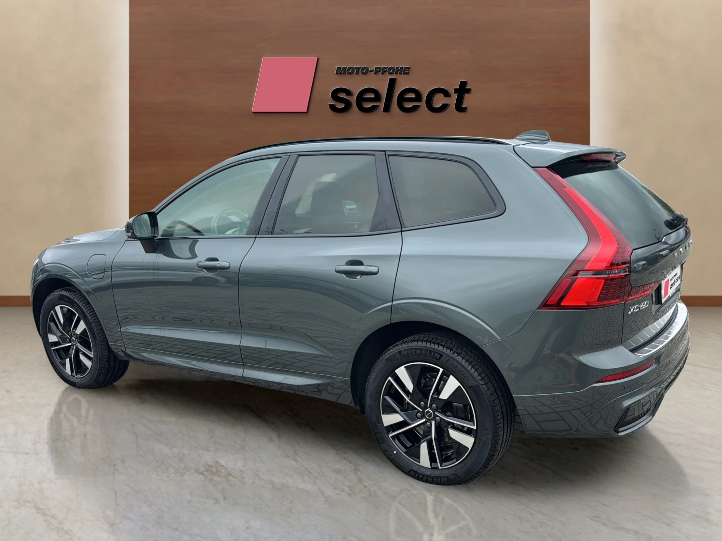 Volvo XC60 2.0 T6 Phev, снимка 6 - Автомобили и джипове - 56537319