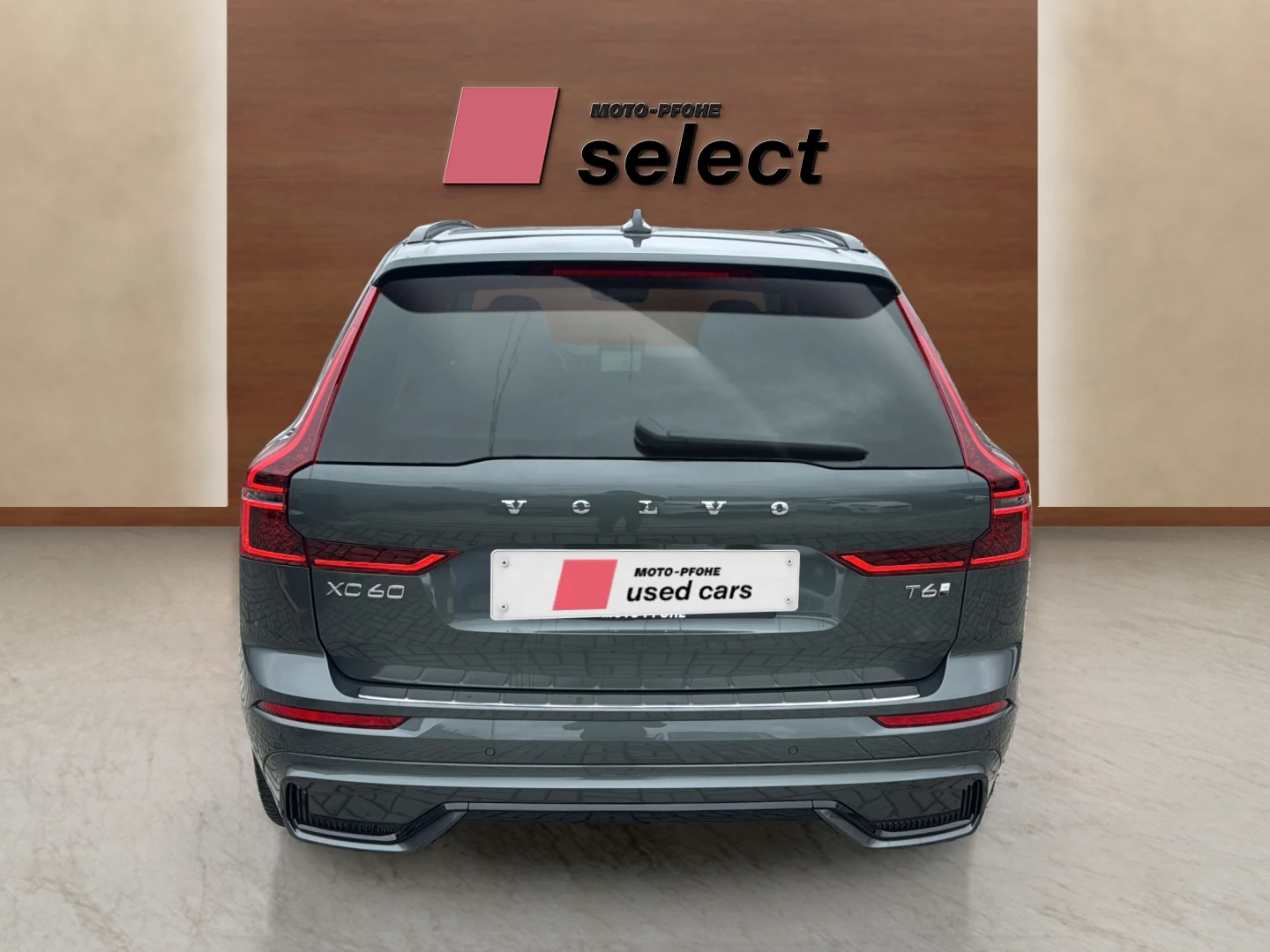 Volvo XC60 2.0 T6 Phev, снимка 8 - Автомобили и джипове - 56537319