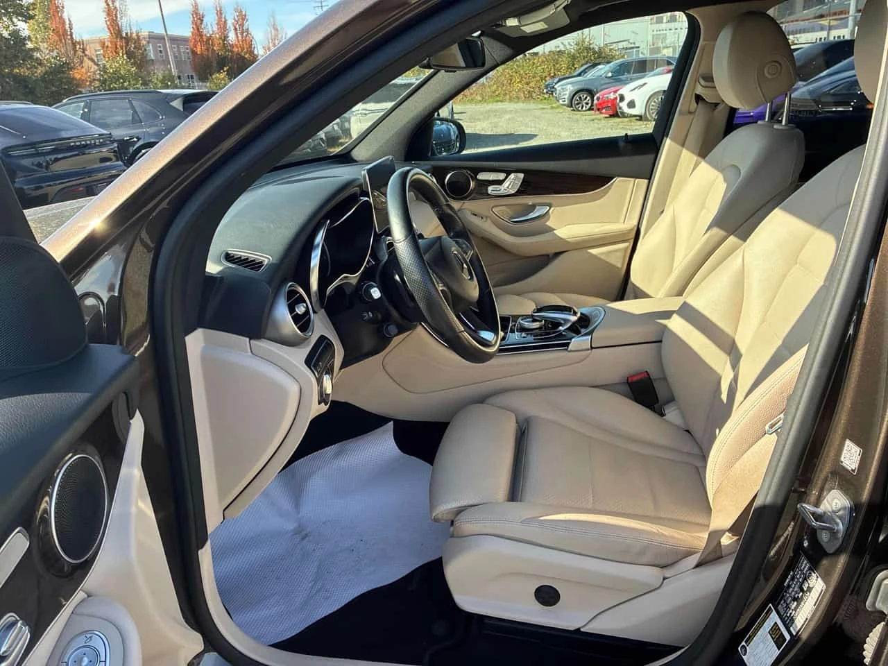 Mercedes-Benz GLC * 300 * CARFAX *  | Mobile.bg � ����������� 5