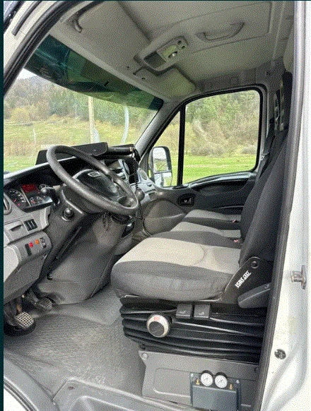 Iveco 35c15 КАТ Б, снимка 6 - Бусове и автобуси - 54687397