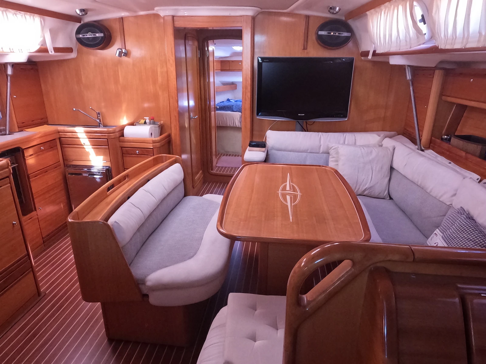   Bavaria 46 Cruiser | Mobile.bg   12