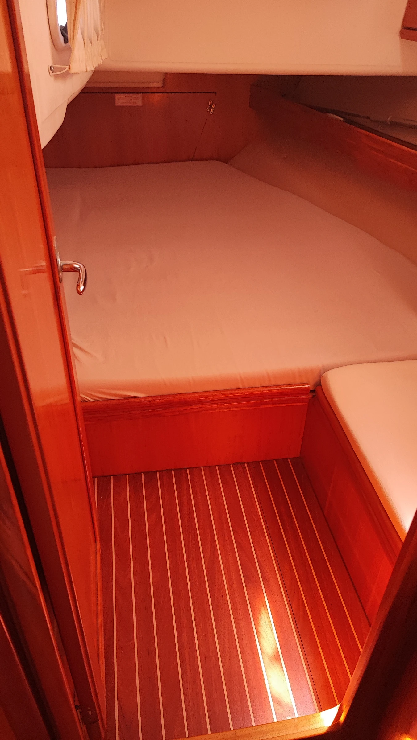   Bavaria 46 Cruiser | Mobile.bg   15