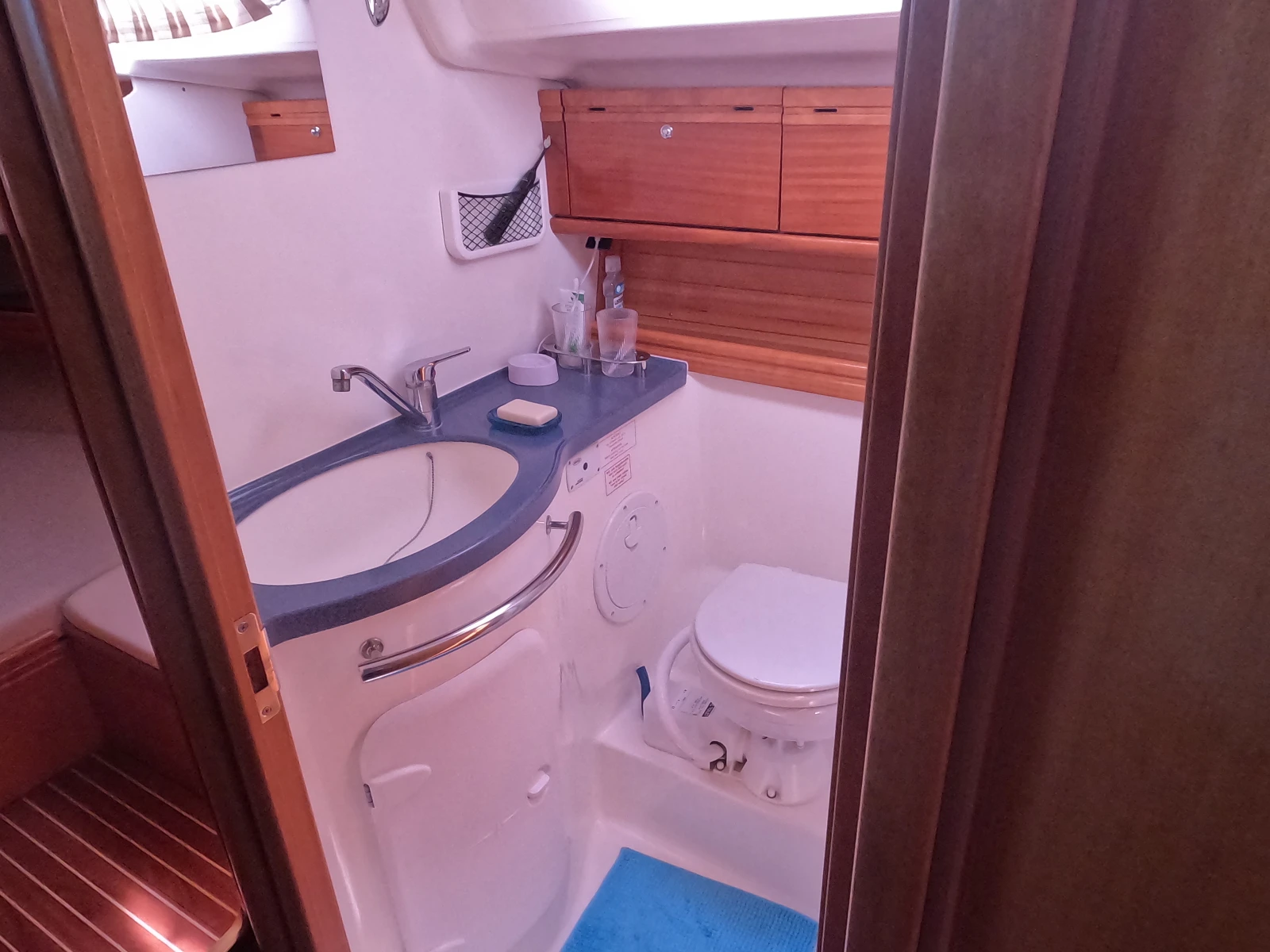   Bavaria 46 Cruiser | Mobile.bg   16