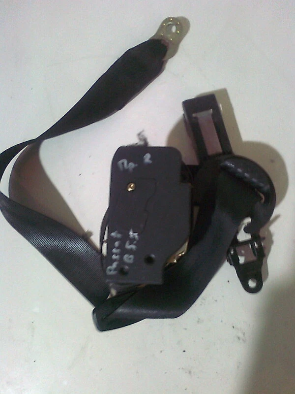 колан предпазен преден десен за Фолксваген Пасат 2,0 Б5.5 