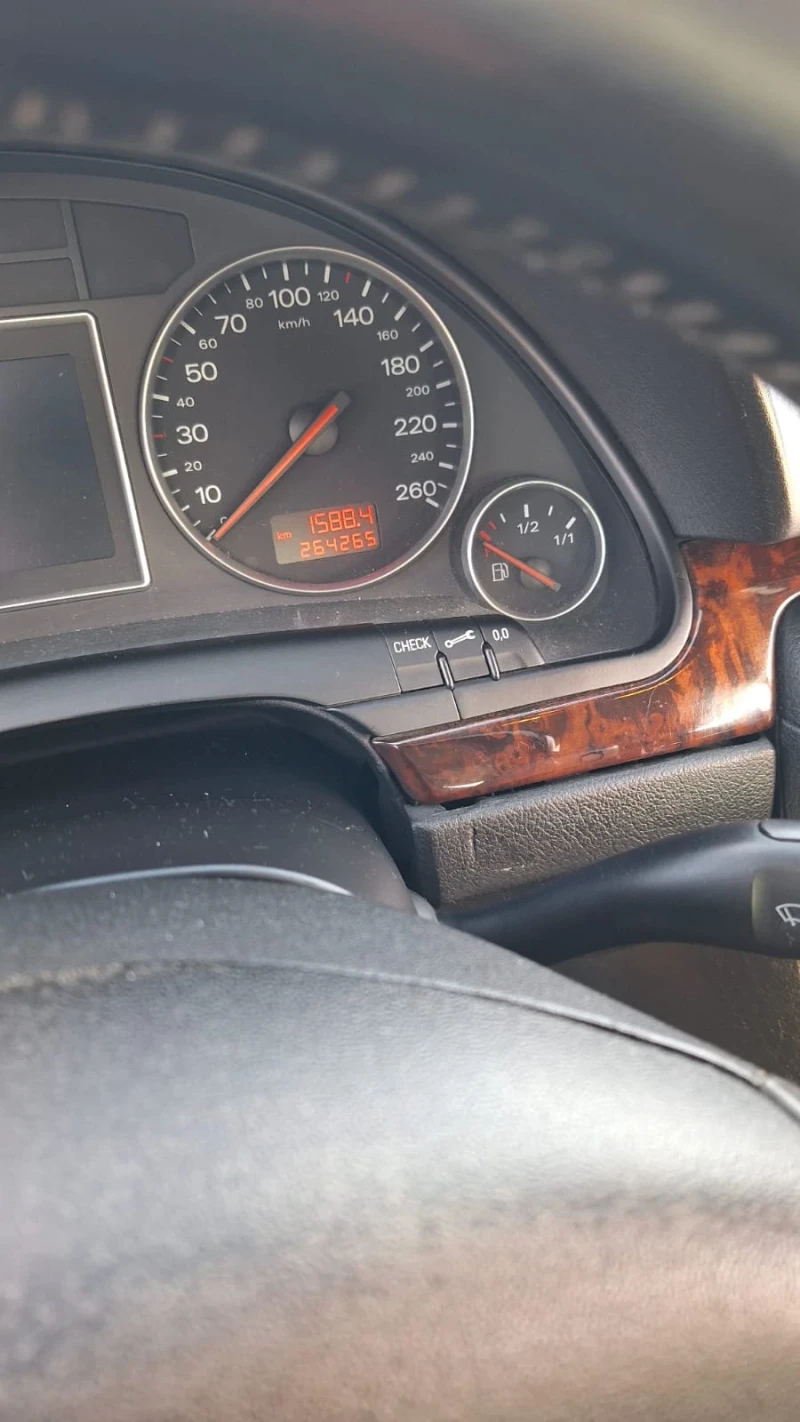 Audi A4 TDI, снимка 13 - Автомобили и джипове - 47809919