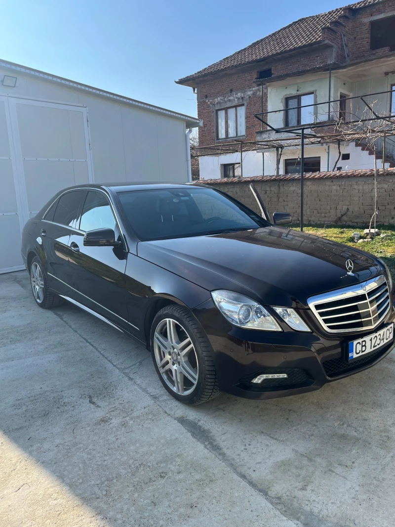 Mercedes-Benz E 500, снимка 1 - Автомобили и джипове - 49279343