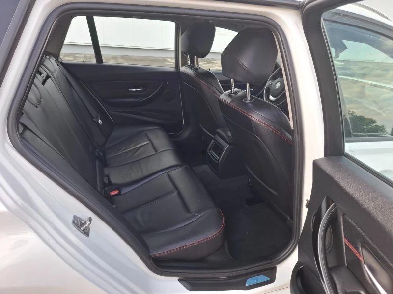BMW 320 2.0D SPORT Navi Кожа , снимка 10 - Автомобили и джипове - 50743518