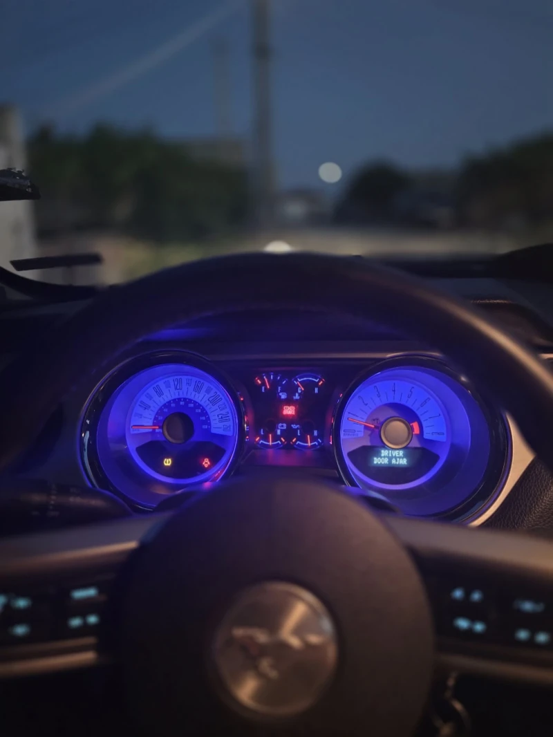 Ford Mustang, снимка 12 - Автомобили и джипове - 52483481