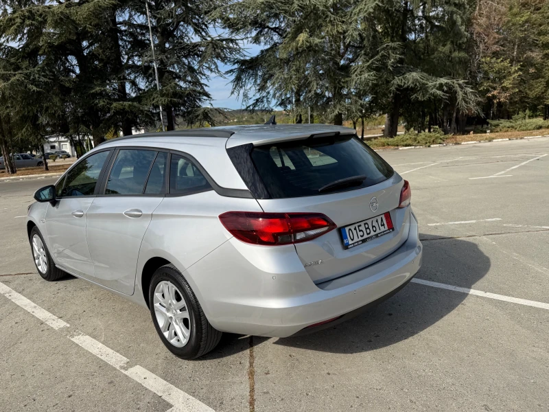 Opel Astra 1.6///Camera///CarPlay///Android Auto/Lane-Assist/, снимка 5 - Автомобили и джипове - 51850473