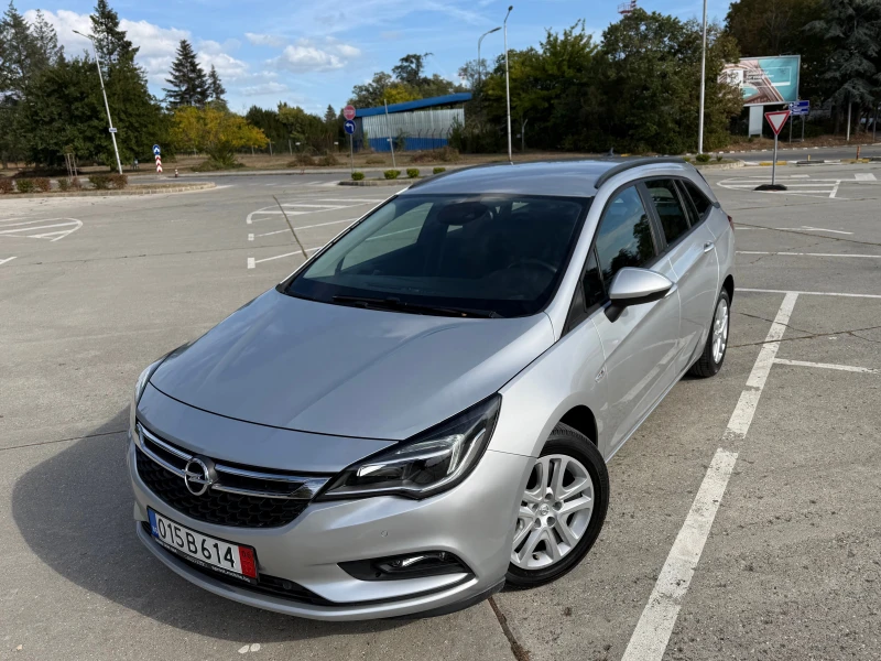 Opel Astra 1.6///Camera///CarPlay///Android Auto/Lane-Assist/, снимка 4 - Автомобили и джипове - 51850473