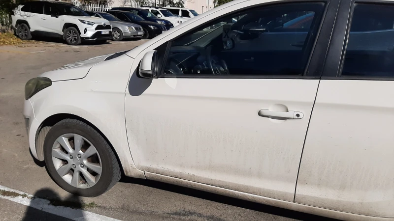 Hyundai I20 1.2, снимка 4 - Автомобили и джипове - 52381190