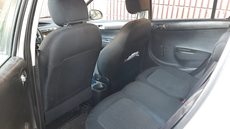 Hyundai I20 1.2, снимка 9 - Автомобили и джипове - 52381190