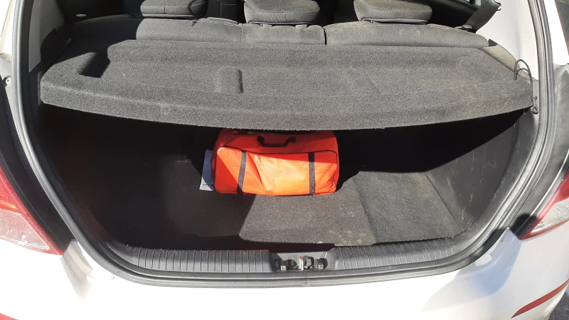 Hyundai I20 1.2, снимка 5 - Автомобили и джипове - 52381190