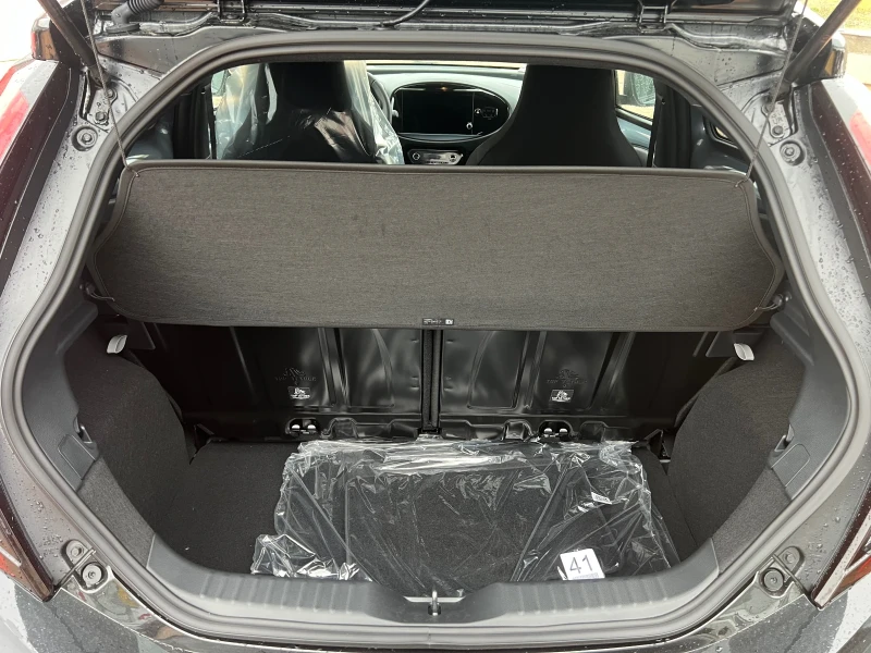 Toyota Aygo Envy, снимка 13 - Автомобили и джипове - 52581748