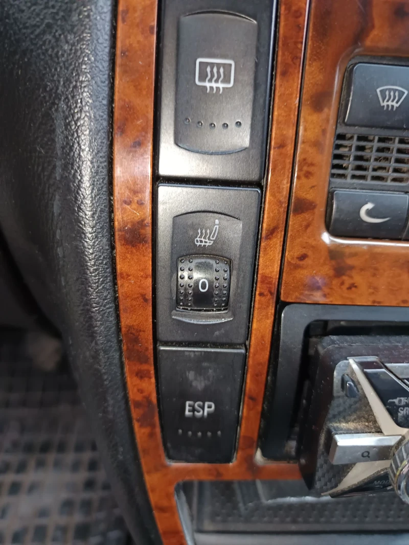 VW Passat, снимка 6 - Автомобили и джипове - 52927297