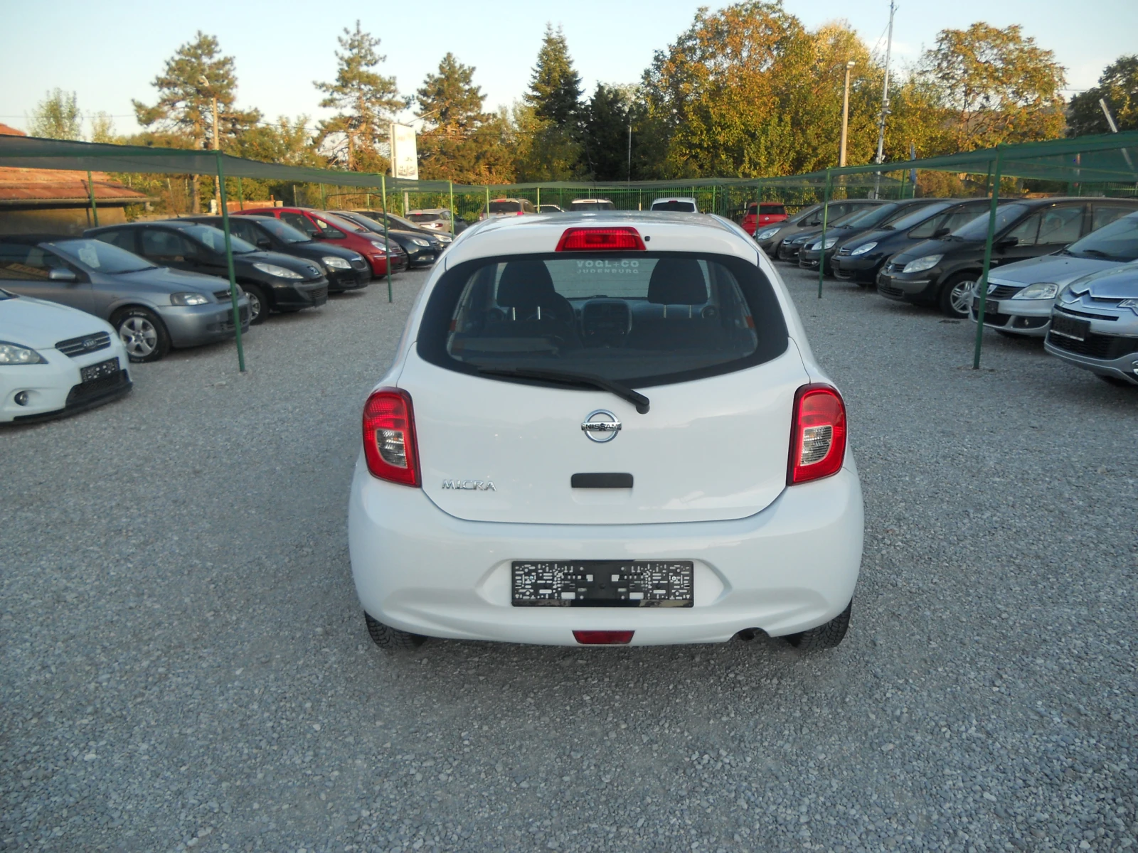 Nissan Micra 1.2i Лизинг!! РЕАЛНИ КИЛОМЕТРИ+ СЕРВИЗНИ ДОКУМЕНТИ - изображение 5