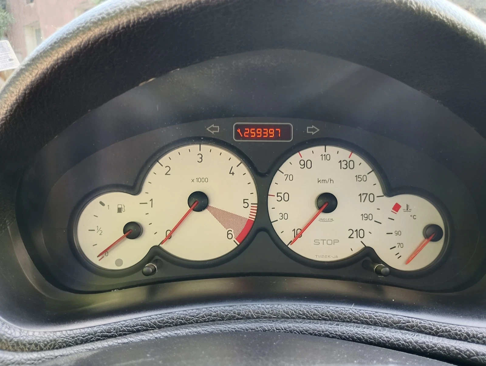 Peugeot 206 1.4 HDI - изображение 7