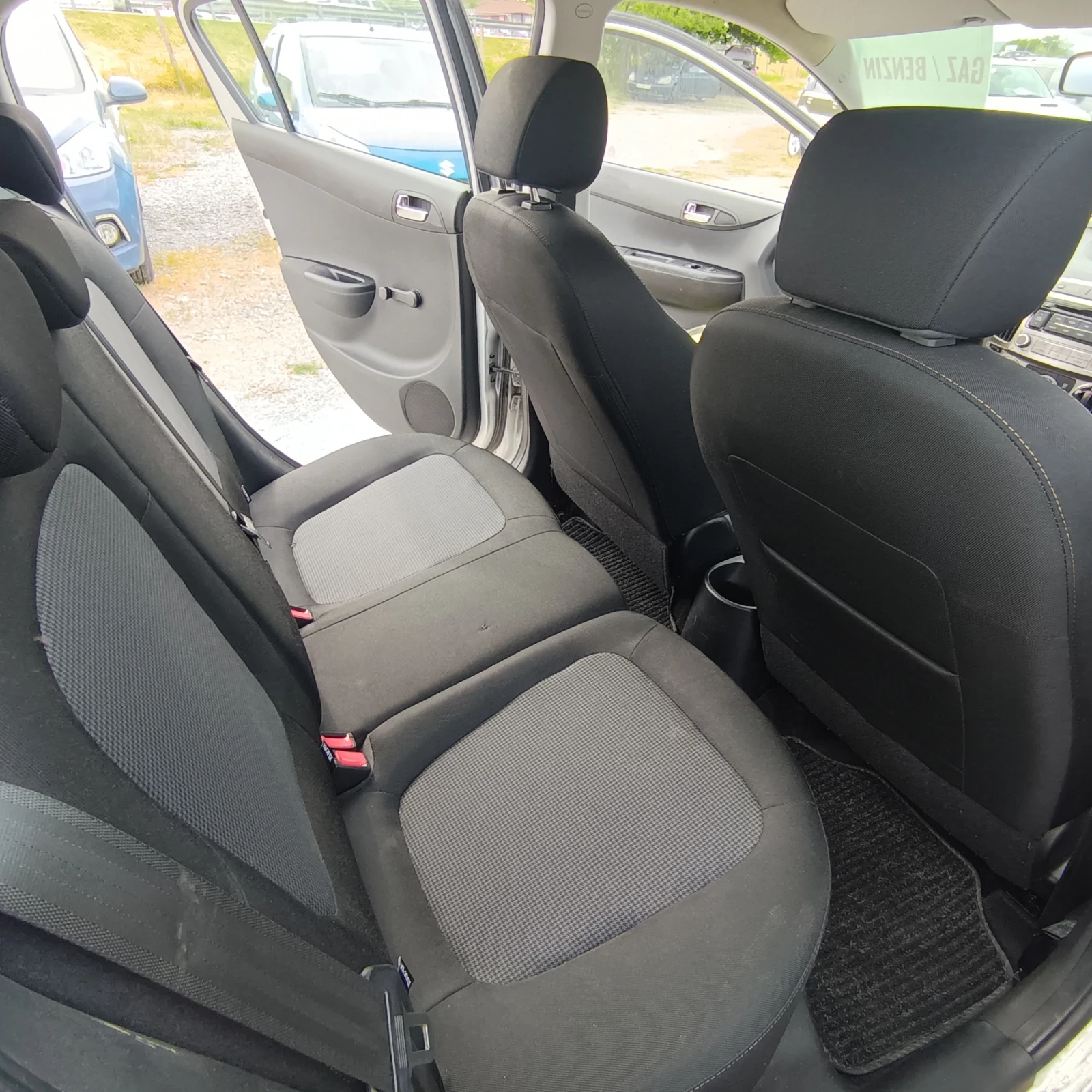 Hyundai I20 Бензинов, снимка 13 - Автомобили и джипове - 54393344