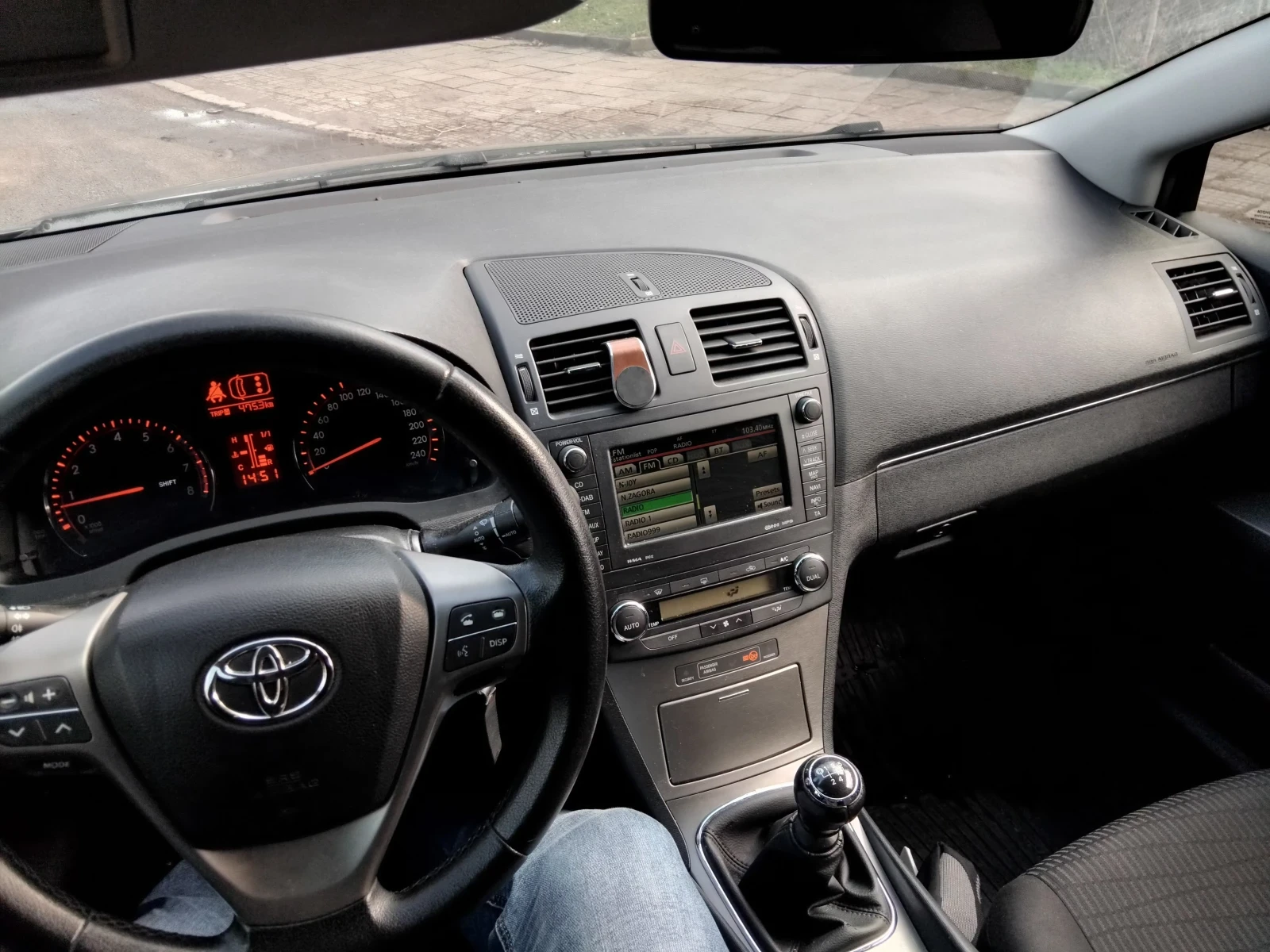 Toyota Avensis  - изображение 9