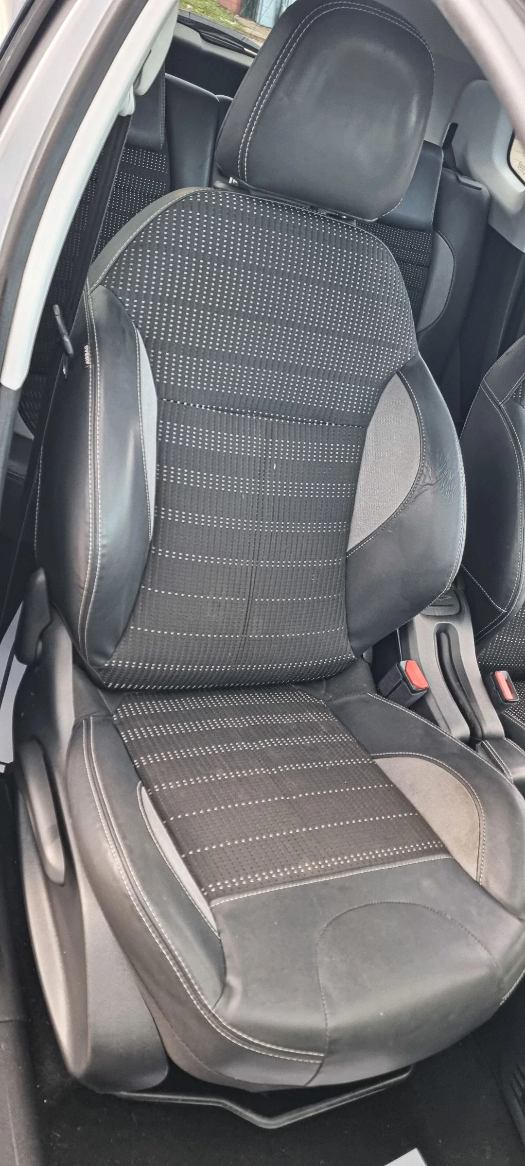 Peugeot 2008 1.6 е hdi allure - изображение 9