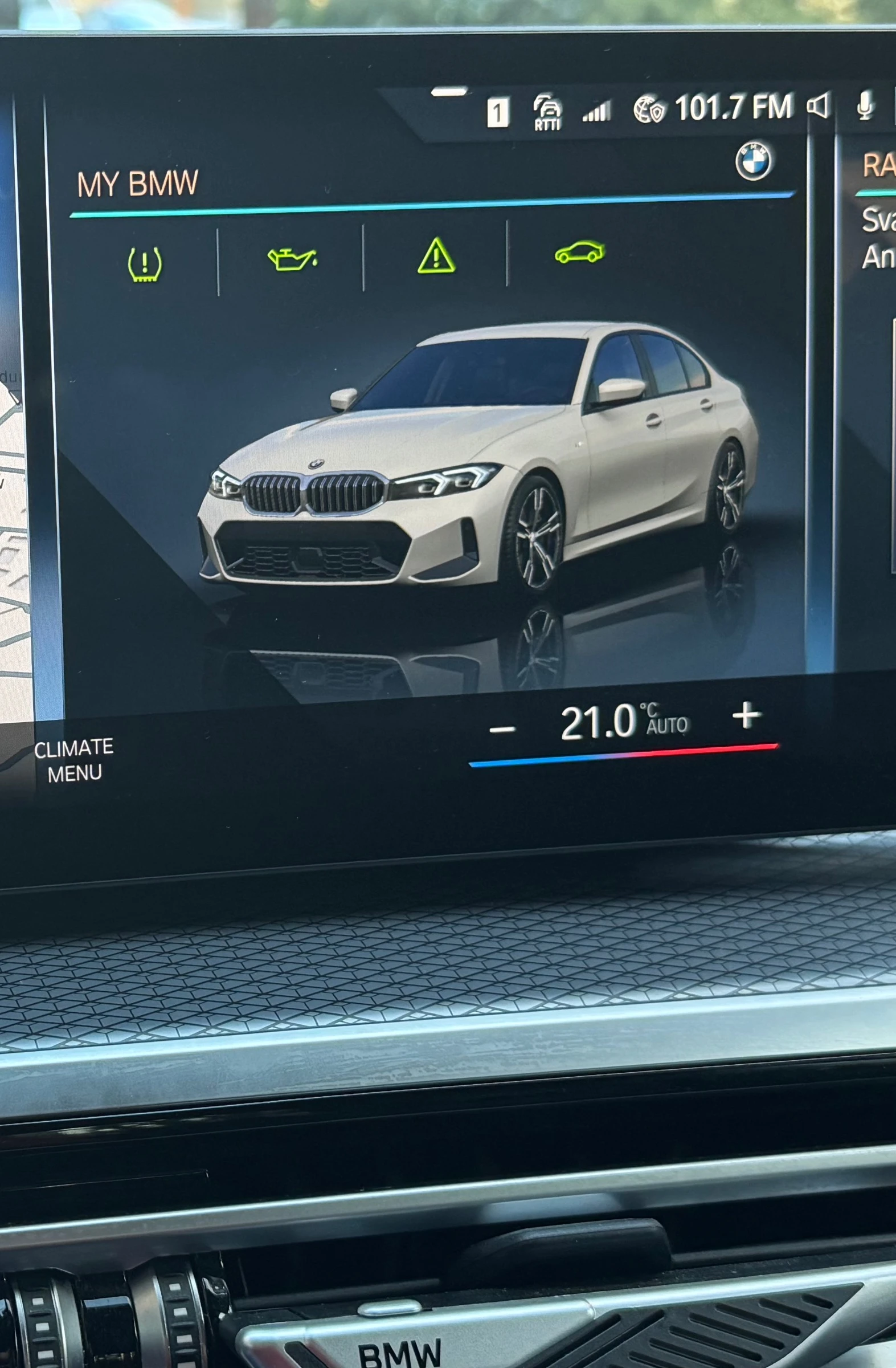 BMW 320 320i xDrive, снимка 13 - Автомобили и джипове - 53919469