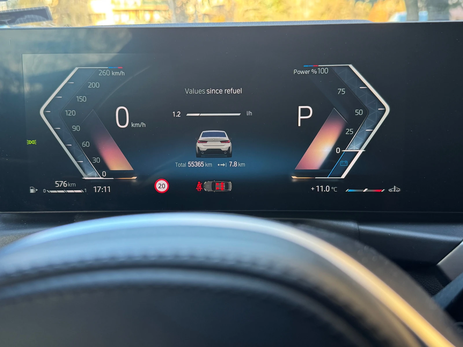 BMW 320 320i xDrive, снимка 7 - Автомобили и джипове - 53919469